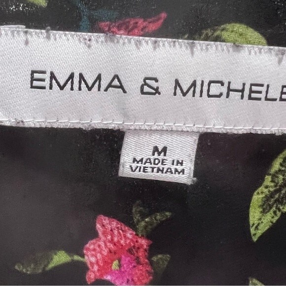 Emma & Michele long sleeve black floral dress with pockets size medium - Picture 6 of 6